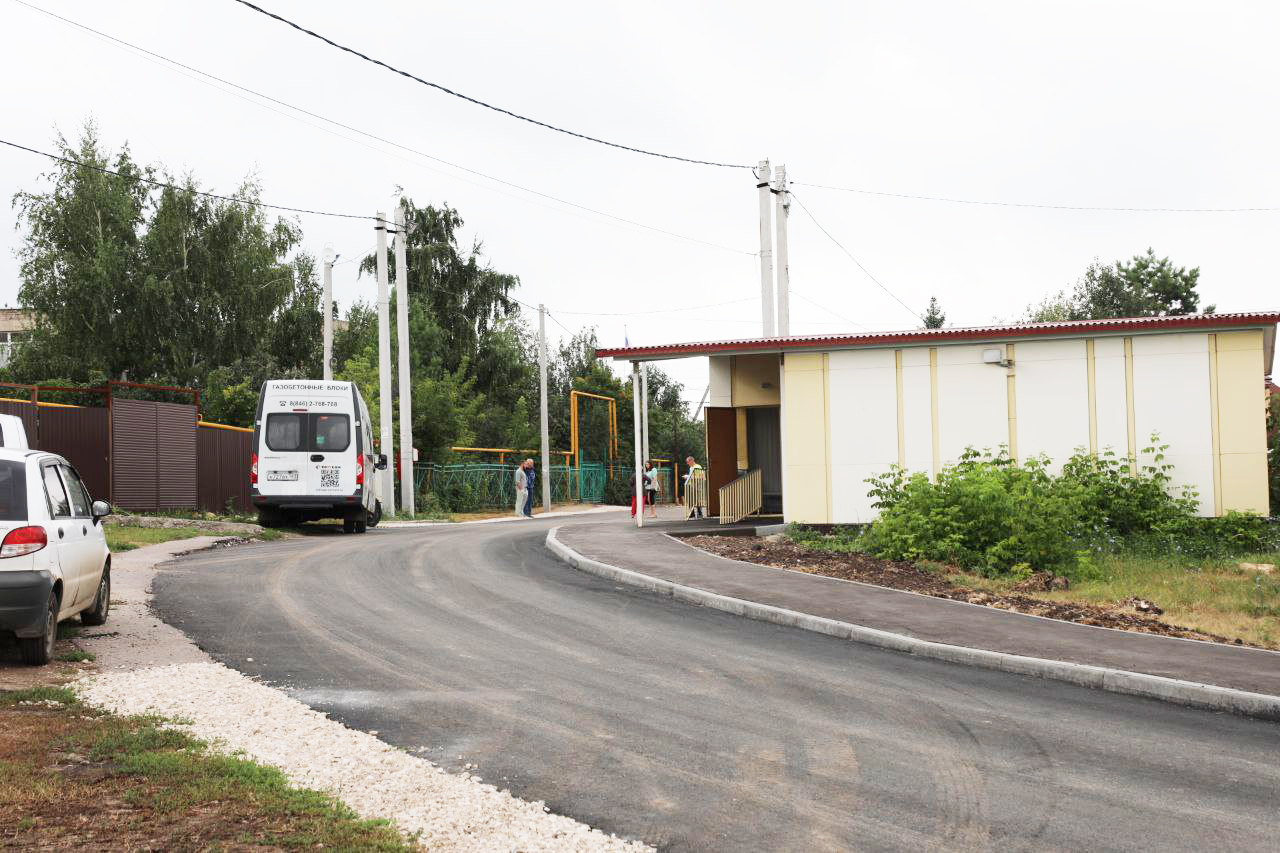 01-дорога и тротуар к школе в пос. Новосемейкино.jpg