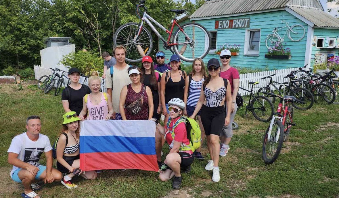21_Велозаезд День флага.jpg5.jpg