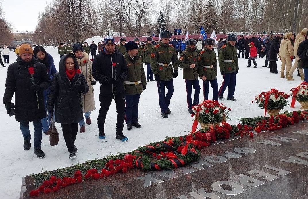 27_Возложение цветов.jpg